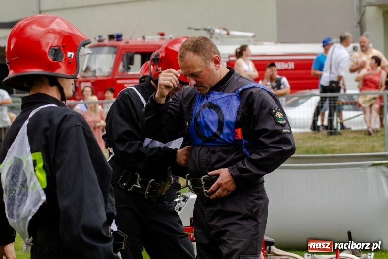 Zdjęcie w galerii na portalu naszraciborz.pl: Miejskie zawodowy sportowo-pożarnicze. Dwa złota dla Sudoła i puchar prezydenta wiadomości z regionu