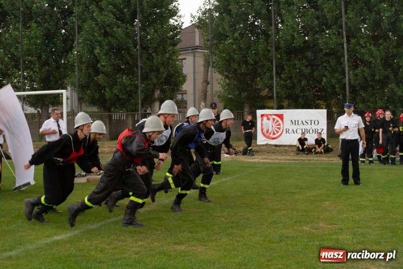 Zdjęcie w galerii na portalu naszraciborz.pl: Miejskie zawodowy sportowo-pożarnicze. Dwa złota dla Sudoła i puchar prezydenta wiadomości z regionu