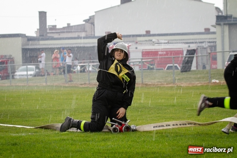 Zdjęcie w galerii na portalu naszraciborz.pl: Miejskie zawodowy sportowo-pożarnicze. Dwa złota dla Sudoła i puchar prezydenta wiadomości z regionu