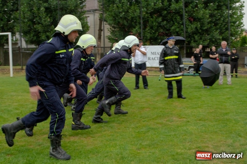 Zdjęcie w galerii na portalu naszraciborz.pl: Miejskie zawodowy sportowo-pożarnicze. Dwa złota dla Sudoła i puchar prezydenta wiadomości z regionu
