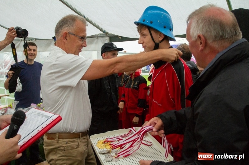 Zdjęcie w galerii na portalu naszraciborz.pl: Miejskie zawodowy sportowo-pożarnicze. Dwa złota dla Sudoła i puchar prezydenta wiadomości z regionu