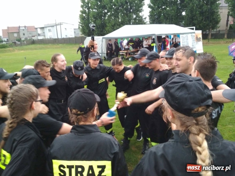 Zdjęcie w galerii na portalu naszraciborz.pl: Miejskie zawodowy sportowo-pożarnicze. Dwa złota dla Sudoła i puchar prezydenta wiadomości z regionu