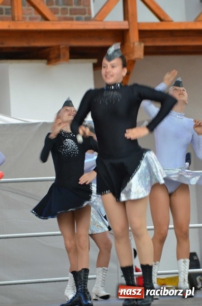 Zdjęcie w galerii na portalu naszraciborz.pl: Roztańczony i kolorowy raciborski zamek  wiadomości z regionu