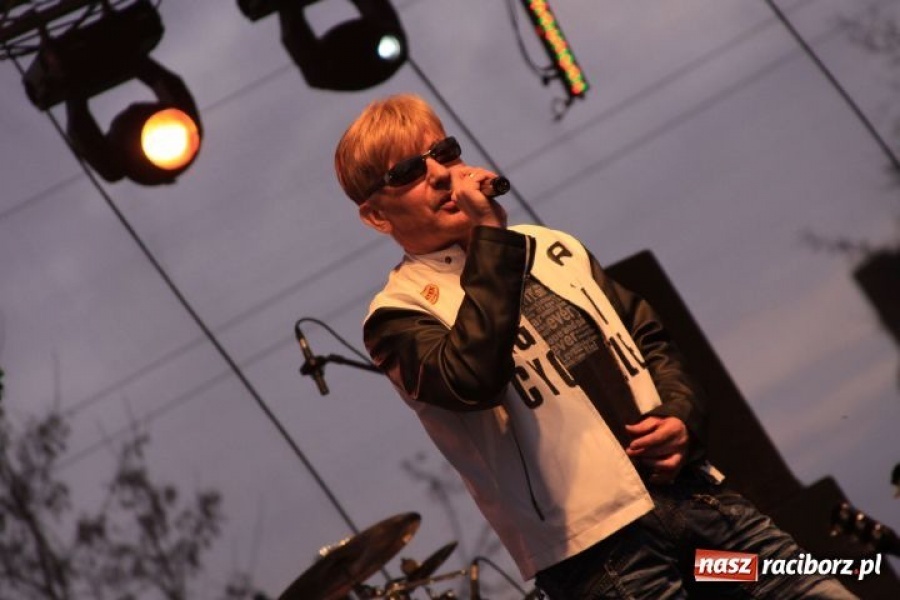 Zdjęcie w galerii na portalu naszraciborz.pl: Fenomenalny koncert Pawła Kukiza wiadomości z regionu