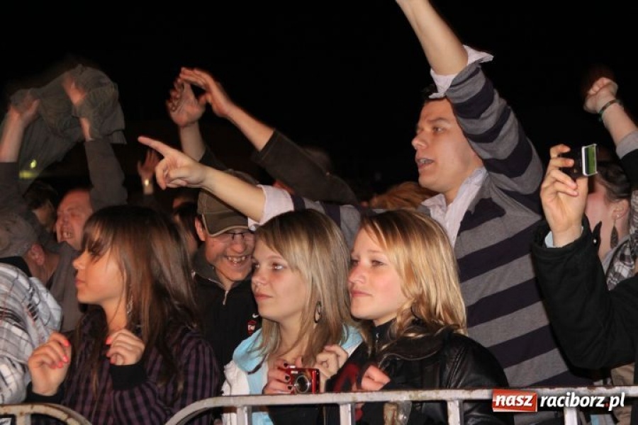 Zdjęcie w galerii na portalu naszraciborz.pl: Fenomenalny koncert Pawła Kukiza wiadomości z regionu