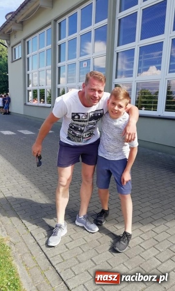 Zdjęcie w galerii na portalu naszraciborz.pl: Rodzinna rywalizacja na pikniku w Ocicach wiadomości z regionu