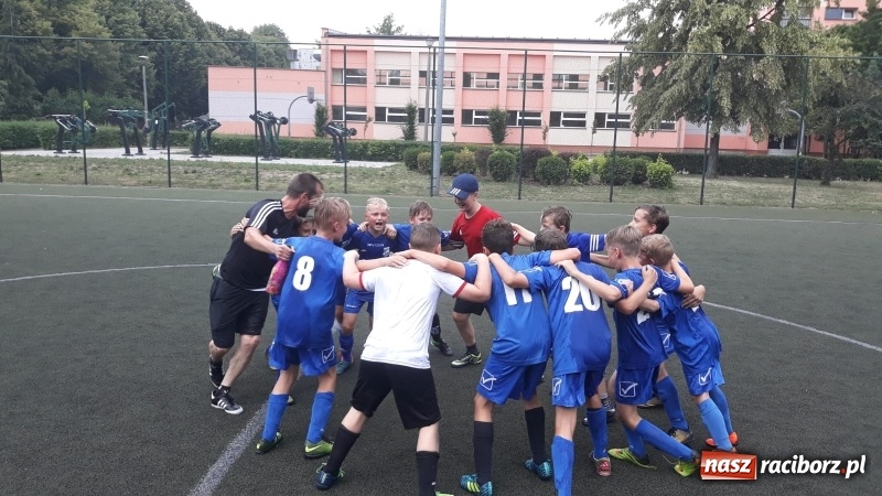 Zdjęcie w galerii na portalu naszraciborz.pl: Unia Racibórz najlepsza w Lidze Orlików Podokręgu Rybnik wiadomości z regionu