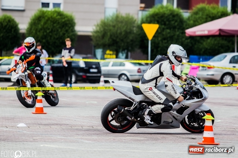 Zdjęcie w galerii na portalu naszraciborz.pl: Moc atrakcji na festynie motocyklowym wiadomości z regionu