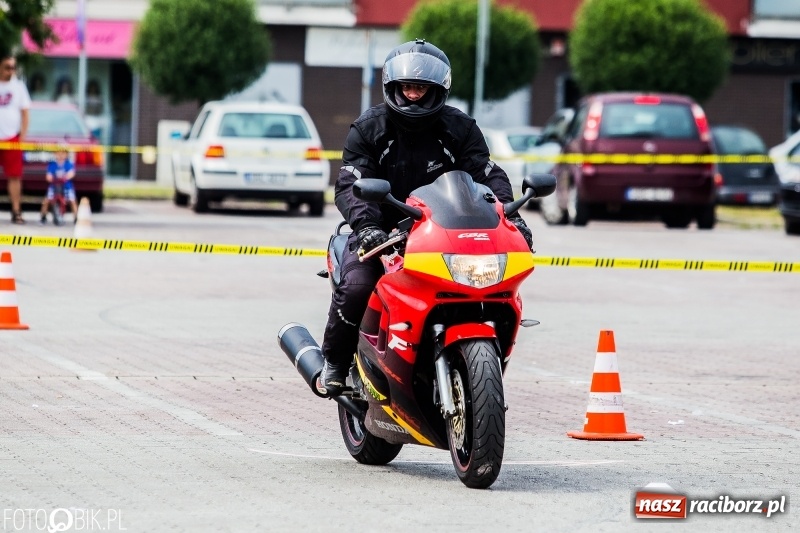 Zdjęcie w galerii na portalu naszraciborz.pl: Moc atrakcji na festynie motocyklowym wiadomości z regionu