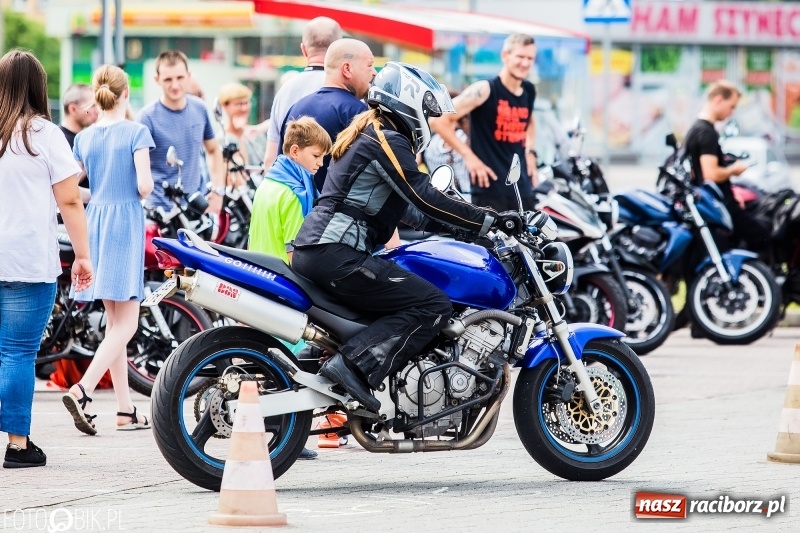 Zdjęcie w galerii na portalu naszraciborz.pl: Moc atrakcji na festynie motocyklowym wiadomości z regionu