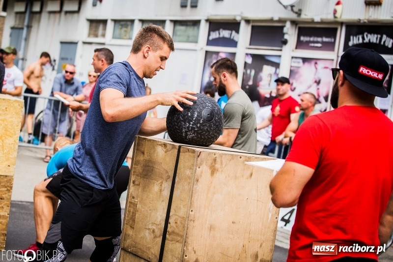Zdjęcie w galerii na portalu naszraciborz.pl: Wyciskali ostatnie poty. Cross Games Racibórz 2018 wiadomości z regionu