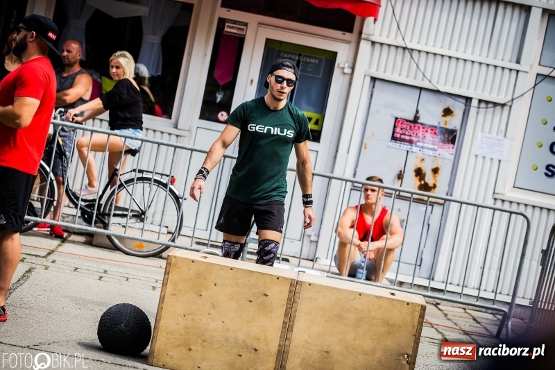 Zdjęcie w galerii na portalu naszraciborz.pl: Wyciskali ostatnie poty. Cross Games Racibórz 2018 wiadomości z regionu