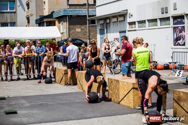 Zdjęcie w galerii na portalu naszraciborz.pl: Wyciskali ostatnie poty. Cross Games Racibórz 2018 wiadomości z regionu