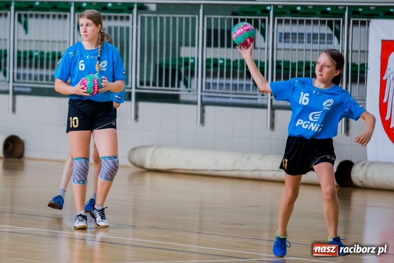 Zdjęcie w galerii na portalu naszraciborz.pl: Piłkarki ręczne UKS Pietrowice Wielkie brązowymi medalistkami mistrzostw Śląska  wiadomości z regionu