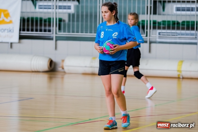 Zdjęcie w galerii na portalu naszraciborz.pl: Piłkarki ręczne UKS Pietrowice Wielkie brązowymi medalistkami mistrzostw Śląska  wiadomości z regionu