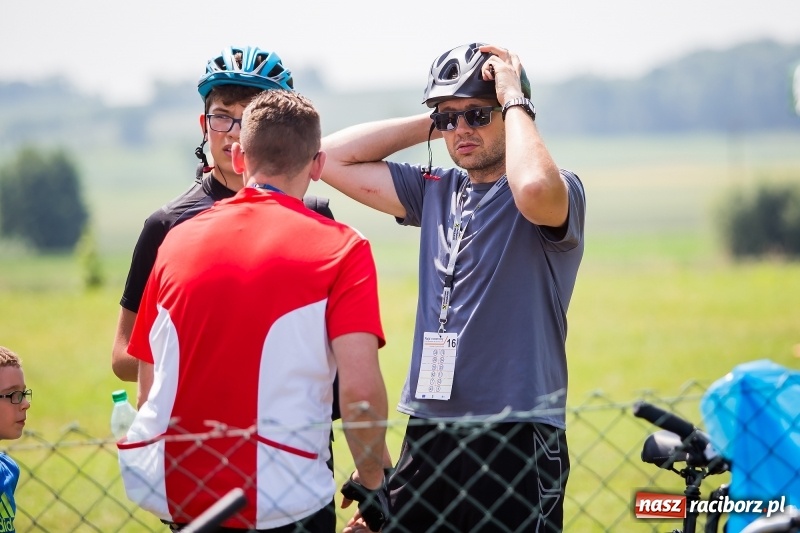 Zdjęcie w galerii na portalu naszraciborz.pl: Upał cyklistom niestraszny. W Cyprzanowie pojechali na orientację FOTO i WIDEO wiadomości z regionu