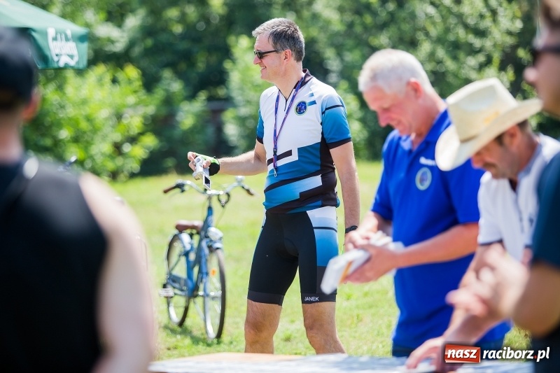 Zdjęcie w galerii na portalu naszraciborz.pl: Upał cyklistom niestraszny. W Cyprzanowie pojechali na orientację FOTO i WIDEO wiadomości z regionu