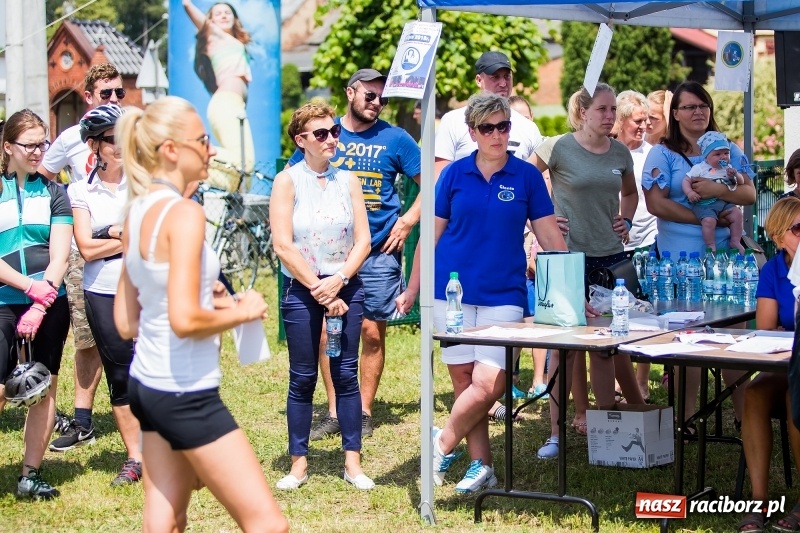 Zdjęcie w galerii na portalu naszraciborz.pl: Upał cyklistom niestraszny. W Cyprzanowie pojechali na orientację FOTO i WIDEO wiadomości z regionu