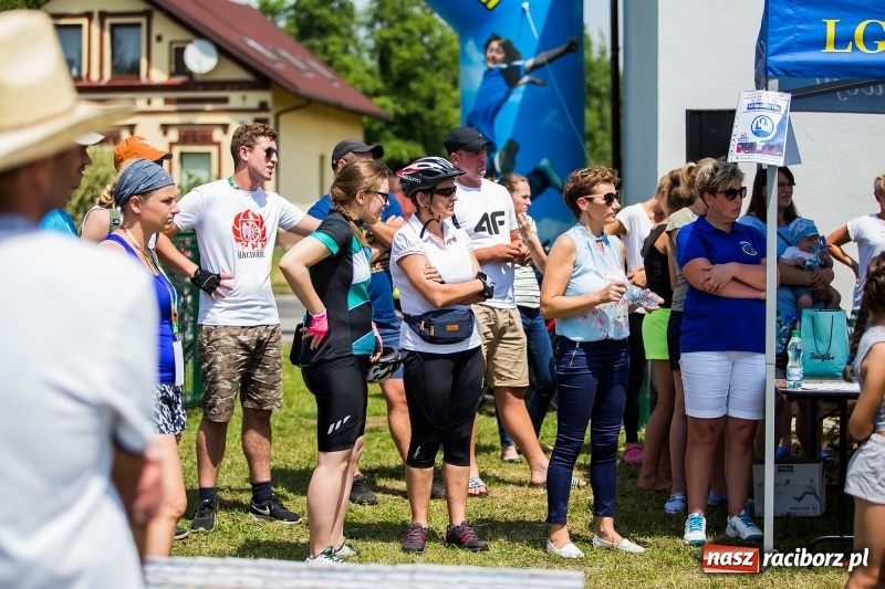 Zdjęcie w galerii na portalu naszraciborz.pl: Upał cyklistom niestraszny. W Cyprzanowie pojechali na orientację FOTO i WIDEO wiadomości z regionu