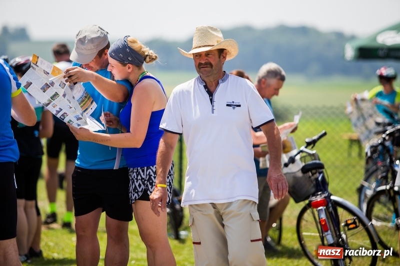 Zdjęcie w galerii na portalu naszraciborz.pl: Upał cyklistom niestraszny. W Cyprzanowie pojechali na orientację FOTO i WIDEO wiadomości z regionu
