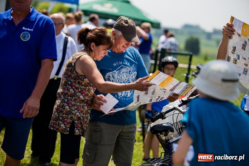 Zdjęcie w galerii na portalu naszraciborz.pl: Upał cyklistom niestraszny. W Cyprzanowie pojechali na orientację FOTO i WIDEO wiadomości z regionu