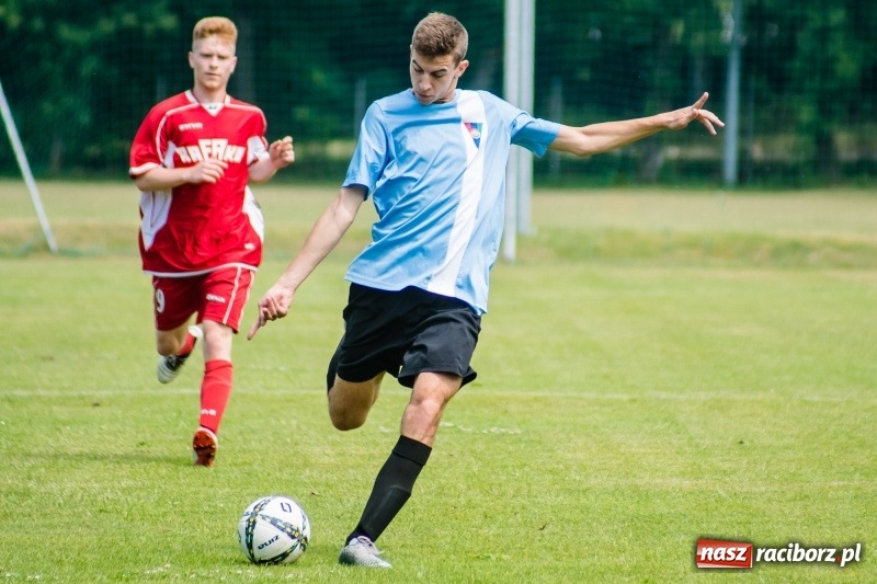 Zdjęcie w galerii na portalu naszraciborz.pl: Bez niespodzianki przy Łąkowej. Juniorzy Górek Śląskich z mistrzostwem wiadomości z regionu