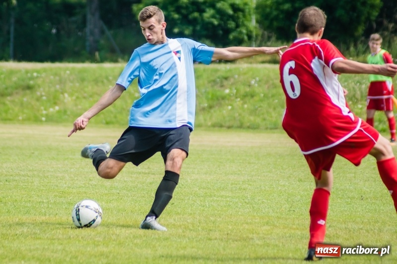 Zdjęcie w galerii na portalu naszraciborz.pl: Bez niespodzianki przy Łąkowej. Juniorzy Górek Śląskich z mistrzostwem wiadomości z regionu
