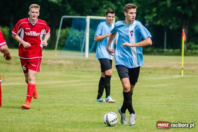 Zdjęcie w galerii na portalu naszraciborz.pl: Bez niespodzianki przy Łąkowej. Juniorzy Górek Śląskich z mistrzostwem wiadomości z regionu