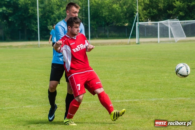 Zdjęcie w galerii na portalu naszraciborz.pl: Bez niespodzianki przy Łąkowej. Juniorzy Górek Śląskich z mistrzostwem wiadomości z regionu