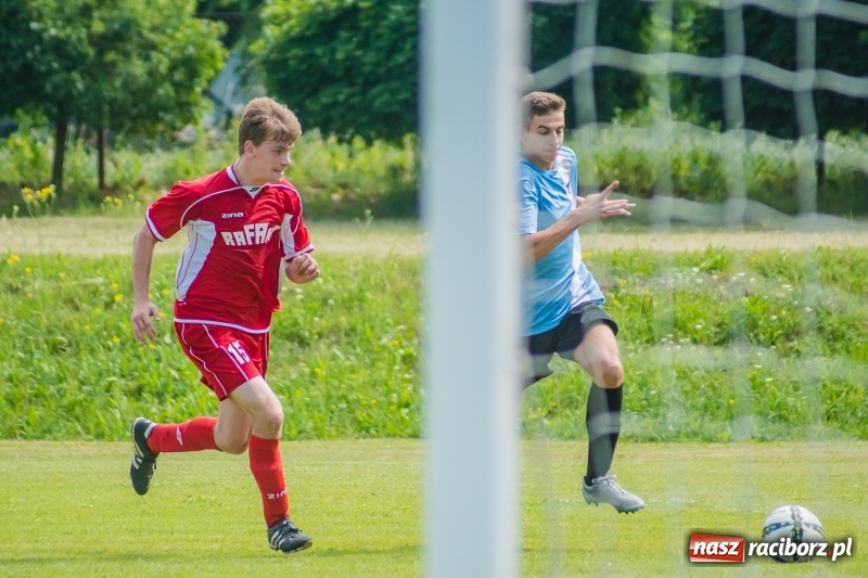 Zdjęcie w galerii na portalu naszraciborz.pl: Bez niespodzianki przy Łąkowej. Juniorzy Górek Śląskich z mistrzostwem wiadomości z regionu