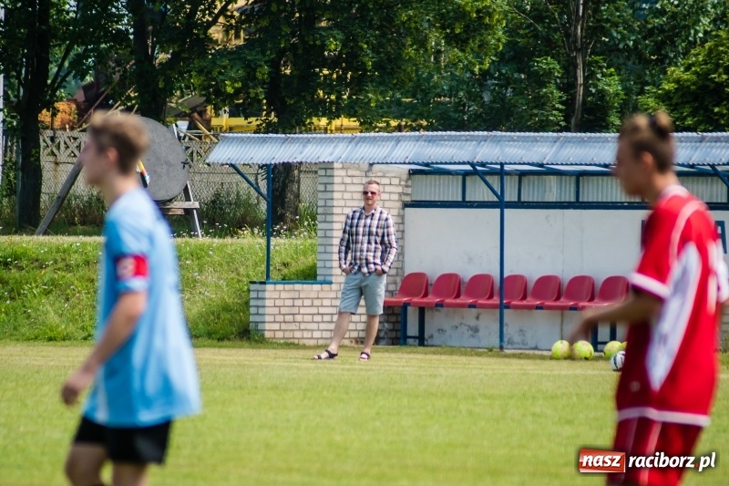 Zdjęcie w galerii na portalu naszraciborz.pl: Bez niespodzianki przy Łąkowej. Juniorzy Górek Śląskich z mistrzostwem wiadomości z regionu