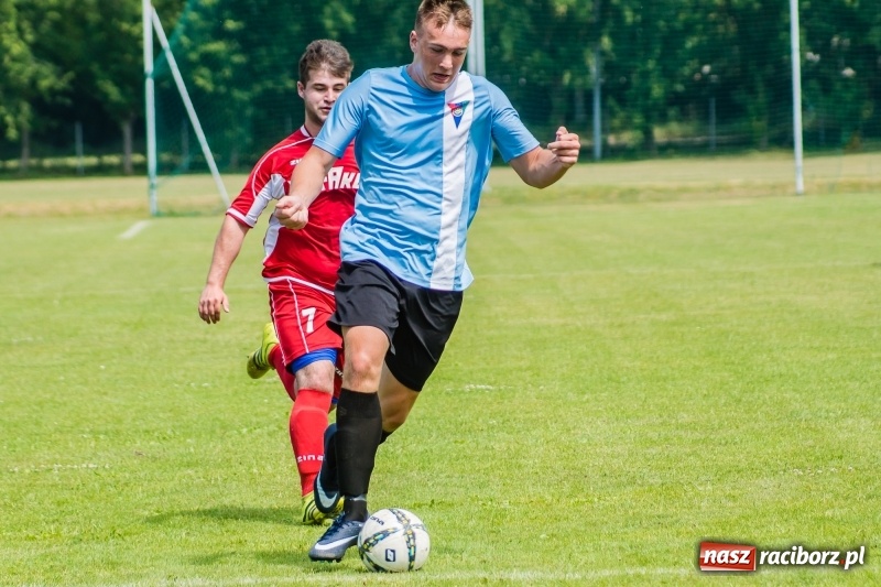 Zdjęcie w galerii na portalu naszraciborz.pl: Bez niespodzianki przy Łąkowej. Juniorzy Górek Śląskich z mistrzostwem wiadomości z regionu