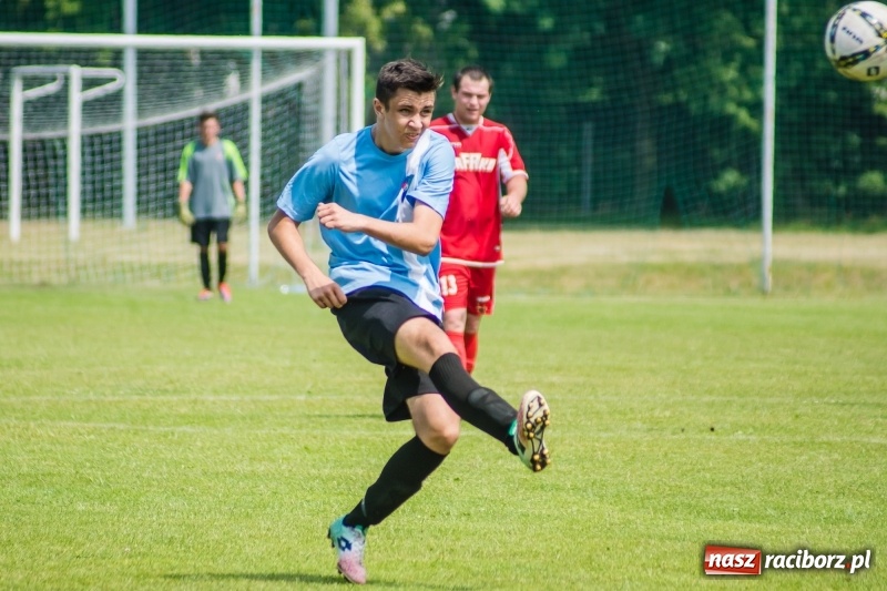 Zdjęcie w galerii na portalu naszraciborz.pl: Bez niespodzianki przy Łąkowej. Juniorzy Górek Śląskich z mistrzostwem wiadomości z regionu