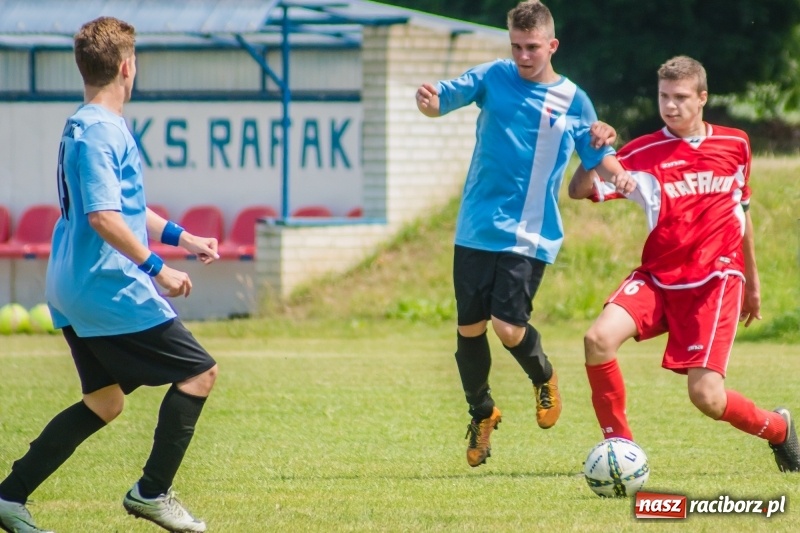 Zdjęcie w galerii na portalu naszraciborz.pl: Bez niespodzianki przy Łąkowej. Juniorzy Górek Śląskich z mistrzostwem wiadomości z regionu