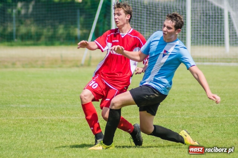 Zdjęcie w galerii na portalu naszraciborz.pl: Bez niespodzianki przy Łąkowej. Juniorzy Górek Śląskich z mistrzostwem wiadomości z regionu