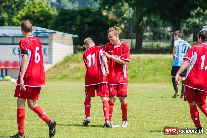 Zdjęcie w galerii na portalu naszraciborz.pl: Bez niespodzianki przy Łąkowej. Juniorzy Górek Śląskich z mistrzostwem wiadomości z regionu