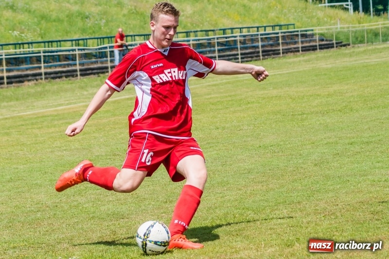 Zdjęcie w galerii na portalu naszraciborz.pl: Bez niespodzianki przy Łąkowej. Juniorzy Górek Śląskich z mistrzostwem wiadomości z regionu