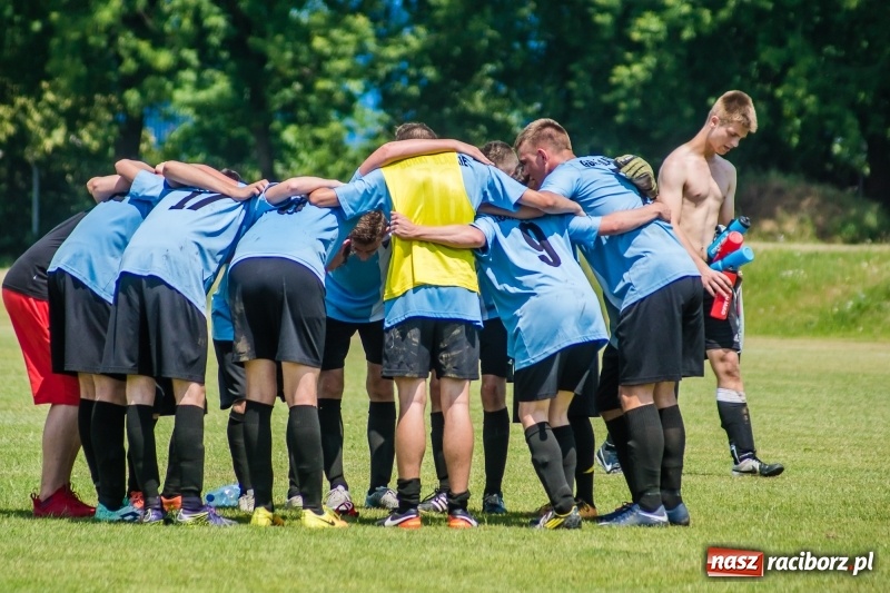 Zdjęcie w galerii na portalu naszraciborz.pl: Bez niespodzianki przy Łąkowej. Juniorzy Górek Śląskich z mistrzostwem wiadomości z regionu
