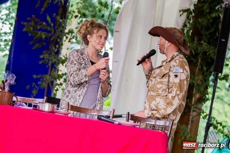 Zdjęcie w galerii na portalu naszraciborz.pl: Inscenizacja Kopciuszka w ramach festynu rodzinnego w Krzyżanowicach wiadomości z regionu