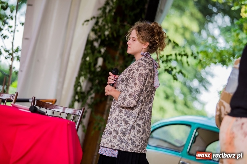 Zdjęcie w galerii na portalu naszraciborz.pl: Inscenizacja Kopciuszka w ramach festynu rodzinnego w Krzyżanowicach wiadomości z regionu