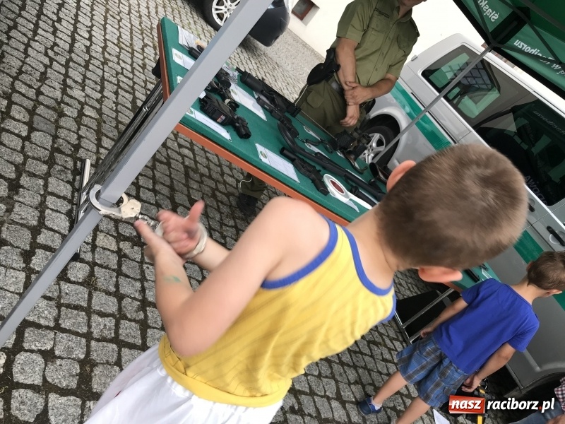 Zdjęcie w galerii na portalu naszraciborz.pl: I Święto Powiatu Raciborskiego na zamku  wiadomości z regionu