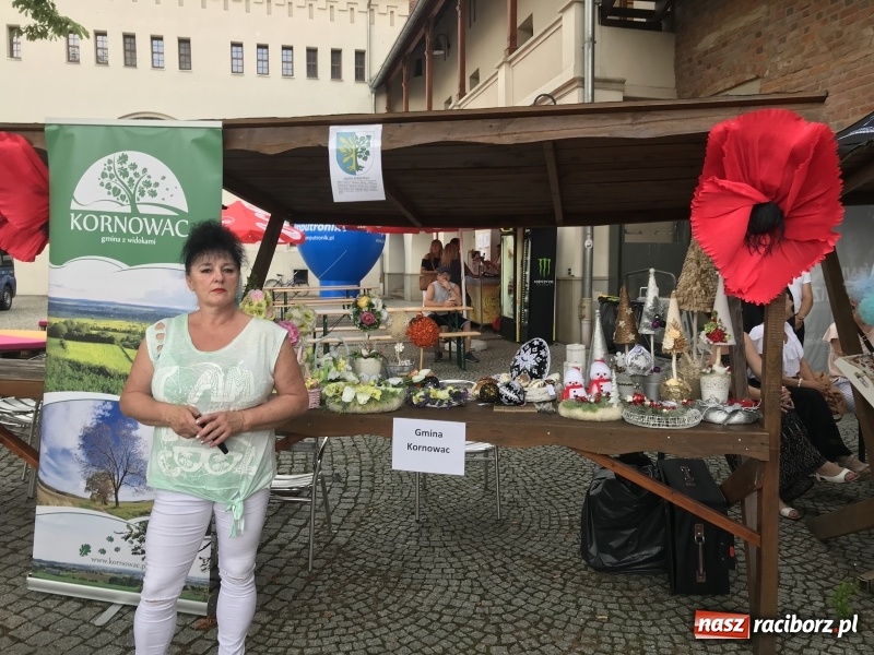 Zdjęcie w galerii na portalu naszraciborz.pl: I Święto Powiatu Raciborskiego na zamku  wiadomości z regionu