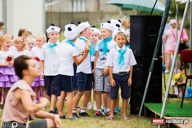 Zdjęcie w galerii na portalu naszraciborz.pl: Festyn rodzinny z Kopciuszkiem w Studziennej wiadomości z regionu