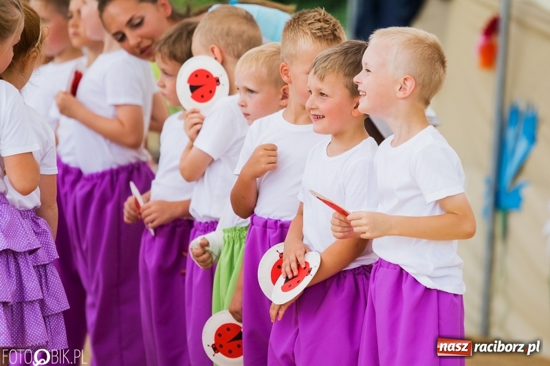 Zdjęcie w galerii na portalu naszraciborz.pl: Festyn rodzinny z Kopciuszkiem w Studziennej wiadomości z regionu
