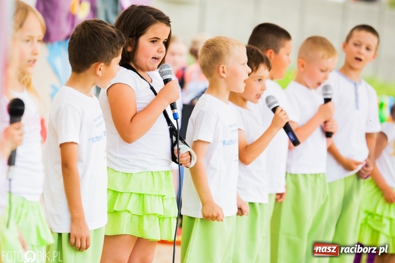 Zdjęcie w galerii na portalu naszraciborz.pl: Festyn rodzinny z Kopciuszkiem w Studziennej wiadomości z regionu