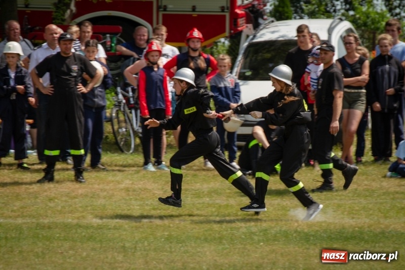 Zdjęcie w galerii na portalu naszraciborz.pl: Krzanowice zgarnęły wszystko. Gminne zawody sportowo-pożarnicze w Bojanowie wiadomości z regionu