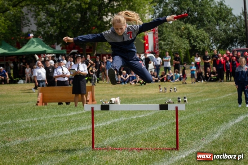 Zdjęcie w galerii na portalu naszraciborz.pl: Krzanowice zgarnęły wszystko. Gminne zawody sportowo-pożarnicze w Bojanowie wiadomości z regionu