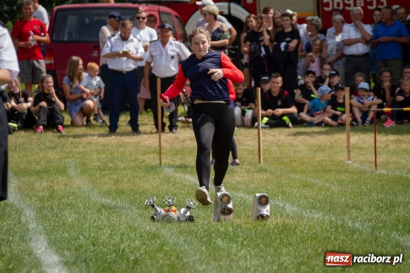 Zdjęcie w galerii na portalu naszraciborz.pl: Krzanowice zgarnęły wszystko. Gminne zawody sportowo-pożarnicze w Bojanowie wiadomości z regionu