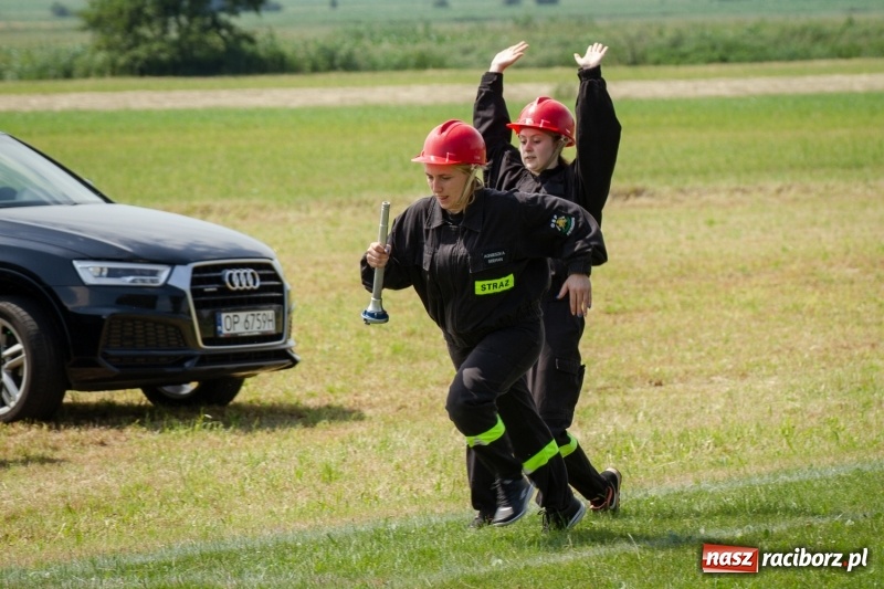 Zdjęcie w galerii na portalu naszraciborz.pl: Krzanowice zgarnęły wszystko. Gminne zawody sportowo-pożarnicze w Bojanowie wiadomości z regionu