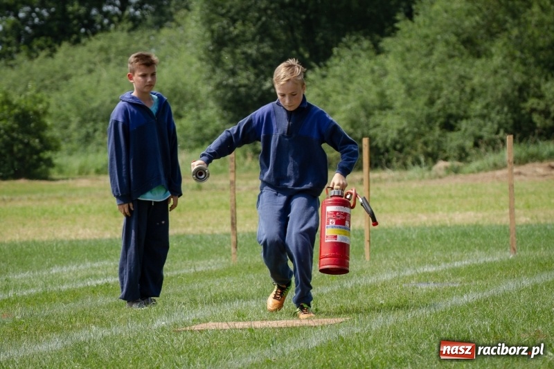 Zdjęcie w galerii na portalu naszraciborz.pl: Krzanowice zgarnęły wszystko. Gminne zawody sportowo-pożarnicze w Bojanowie wiadomości z regionu